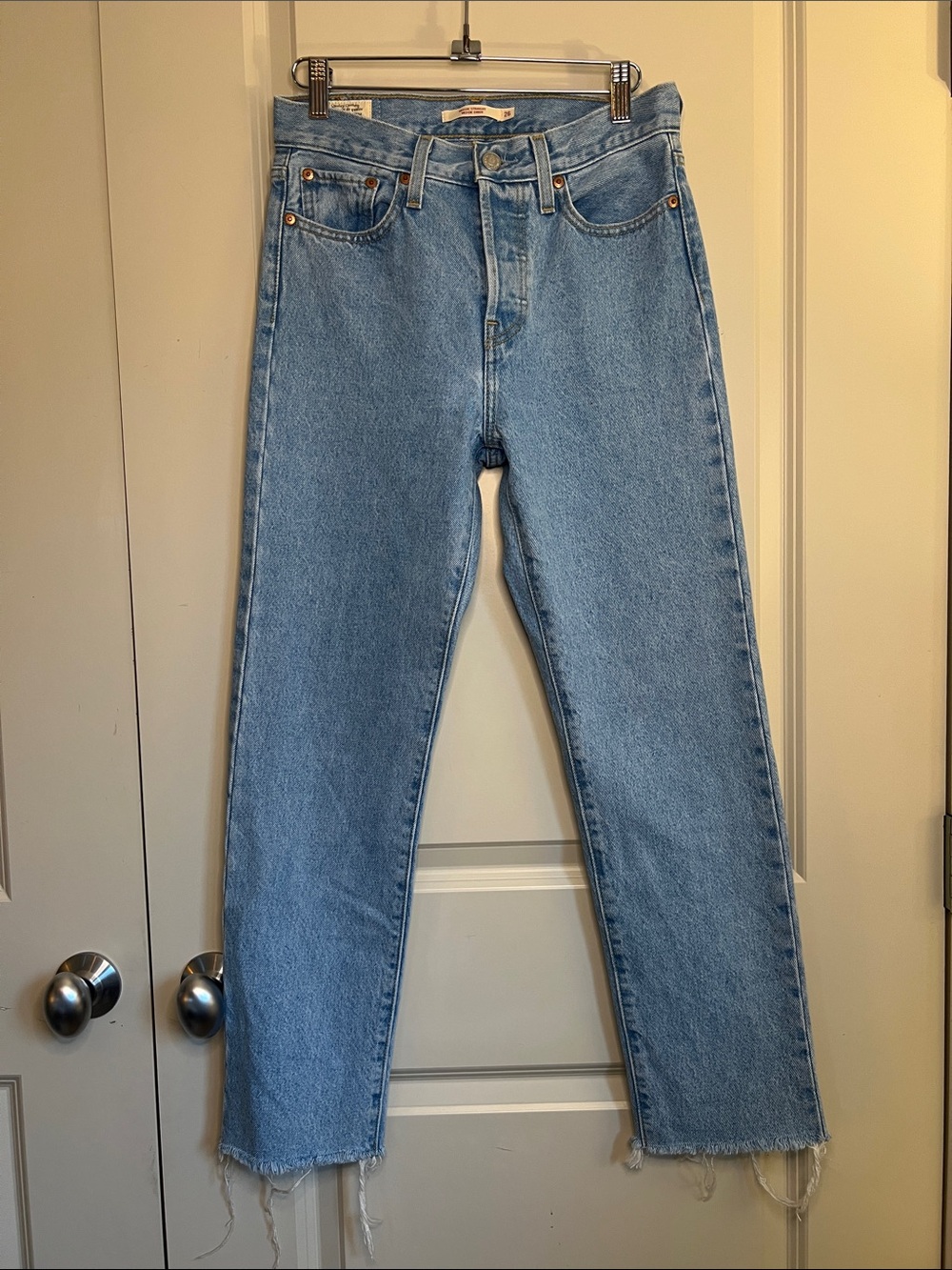Levi’s Wedgie Straight Jeans Size 26 - Picture 2 of 5